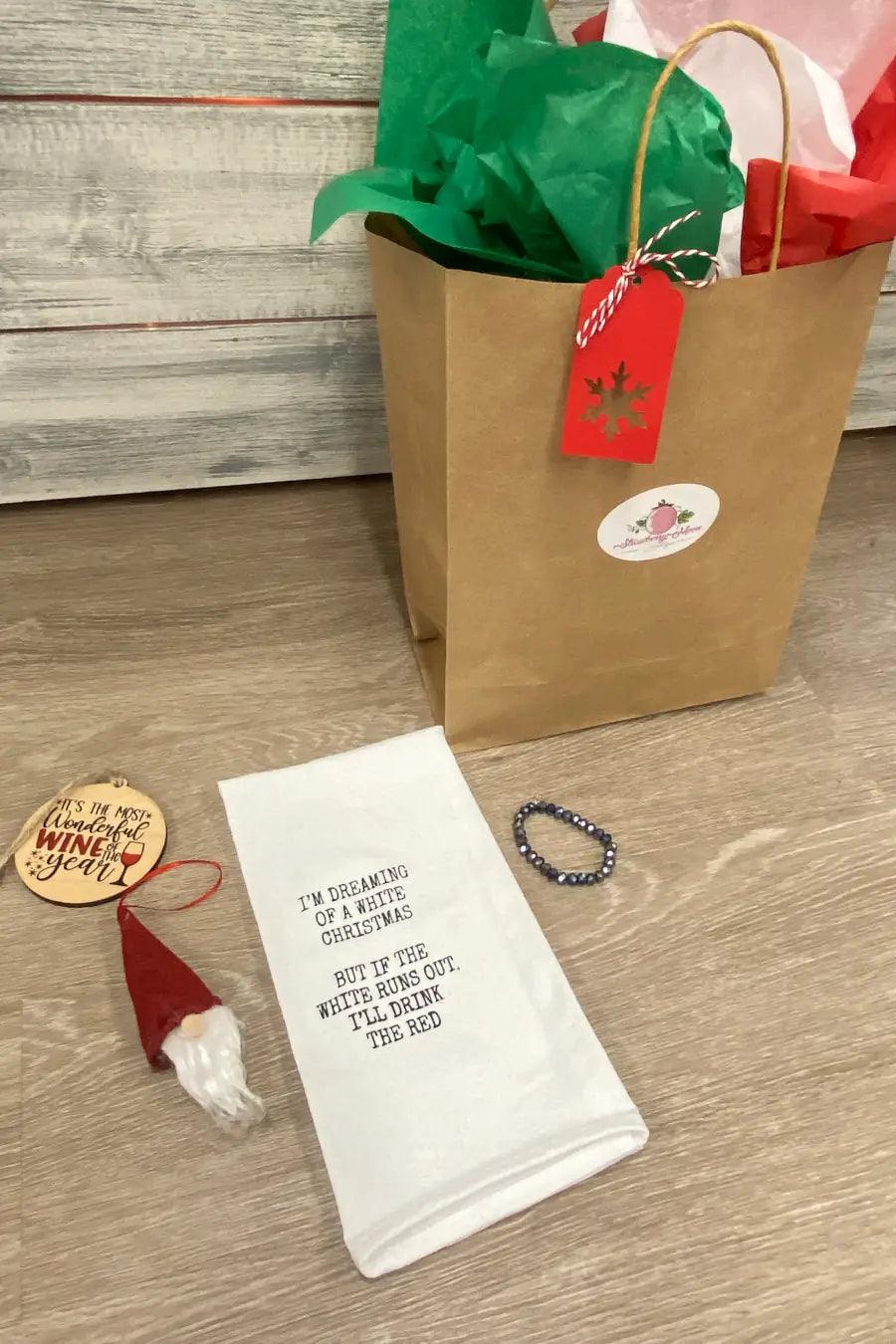 Hostess or Wine Lovers Holiday Grab & Go Gift Bag - Strawberry Moon Boutique
