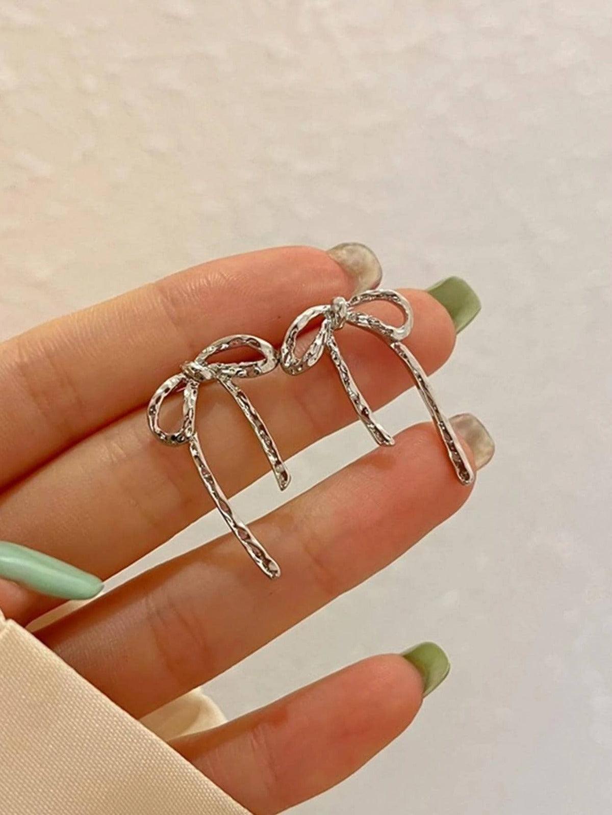 Silver Bow Earrings - Strawberry Moon Boutique